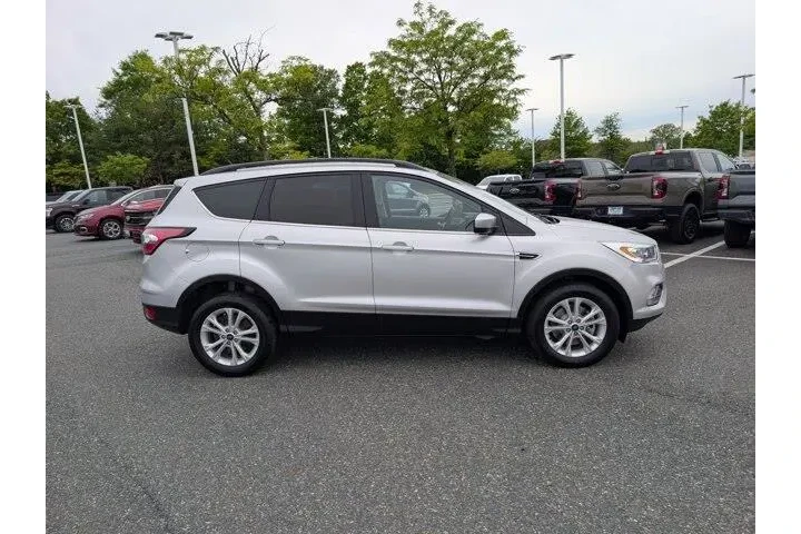 $10999 : Ford Escape 2017 AWD SE 4dr image 2