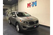 $14689 : Kia Sorento 2017 AWD LX V6 4 thumbnail