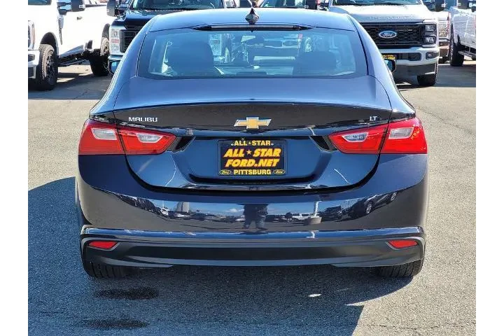 $17200 : Chevrolet Malibu 2023 LT 4dr image 5