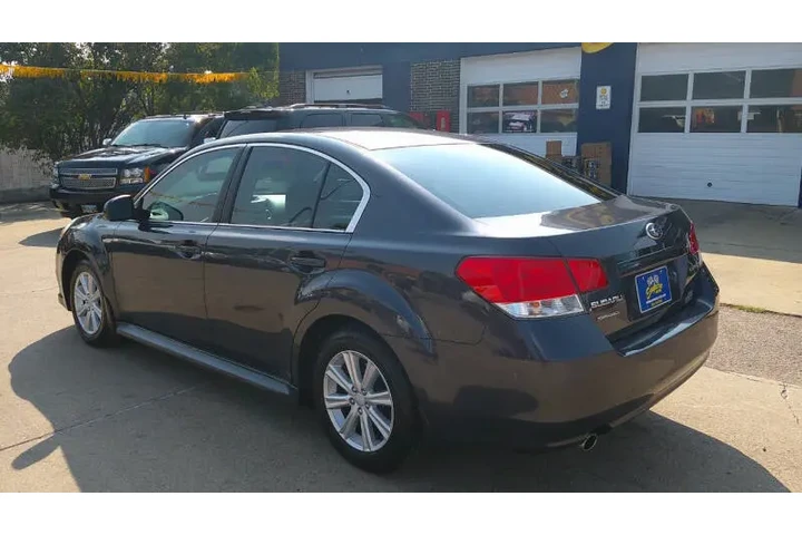 $7999 : 2011 Legacy 2.5i Premium image 8