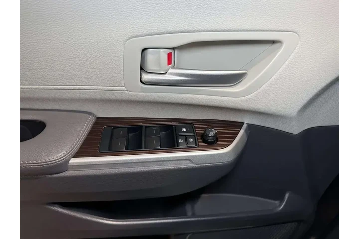 $37995 : Toyota Sienna 2022 XLE 8-Pas image 9