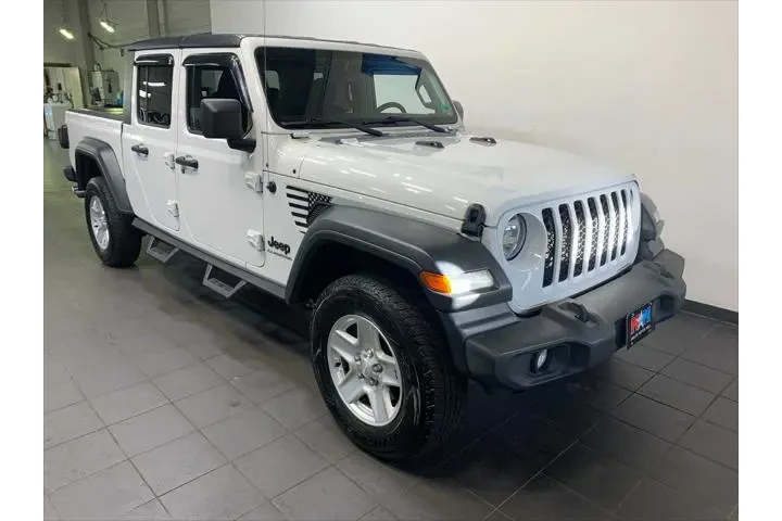 $25989 : Jeep Gladiator 2020 4x4 Spor image 2