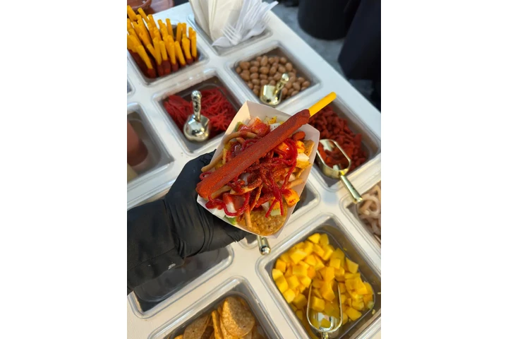 SNACKS Y TOSTILOCOS image 1