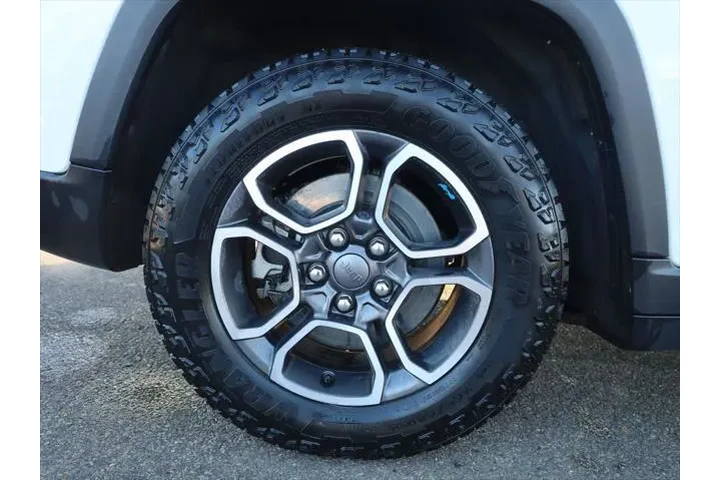 $30477 : Jeep Grand Cherokee 2022 4x4 image 10