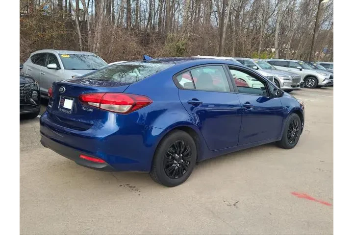 $11993 : Kia Forte 2018 LX 4dr Sedan image 7