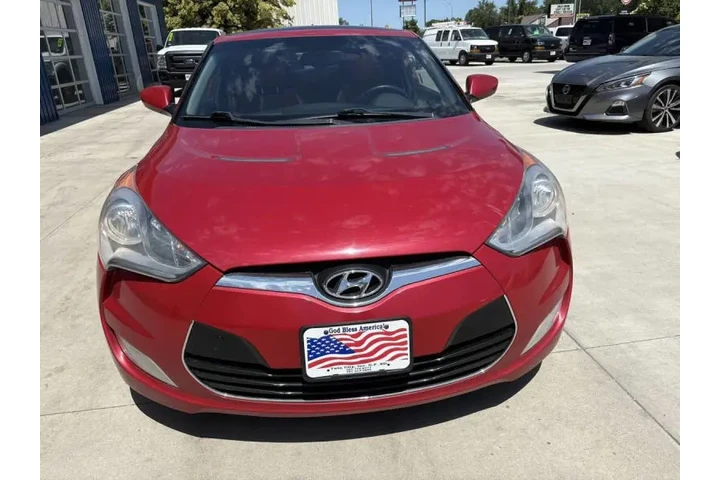 $4990 : 2012 Veloster image 4