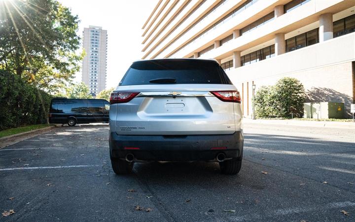 $18000 : 2018 CHEVROLET TRAVERSE image 5