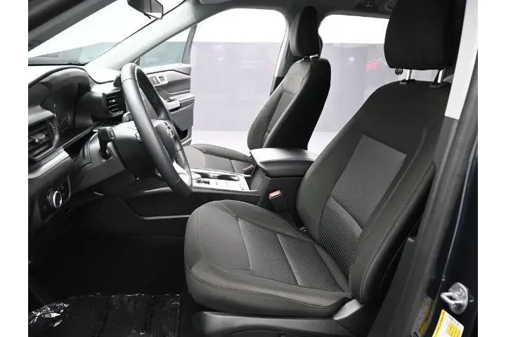 $33500 : Ford Explorer 2024 XLT 4dr S image 10