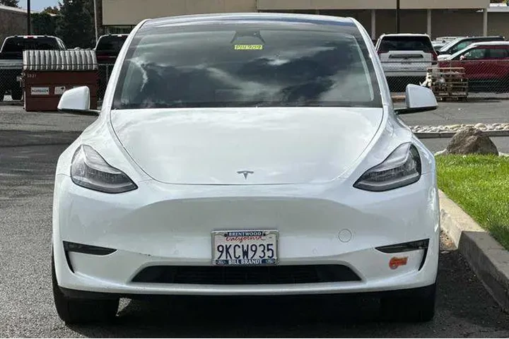 $28080 : Tesla Model Y 2020 AWD Long image 6