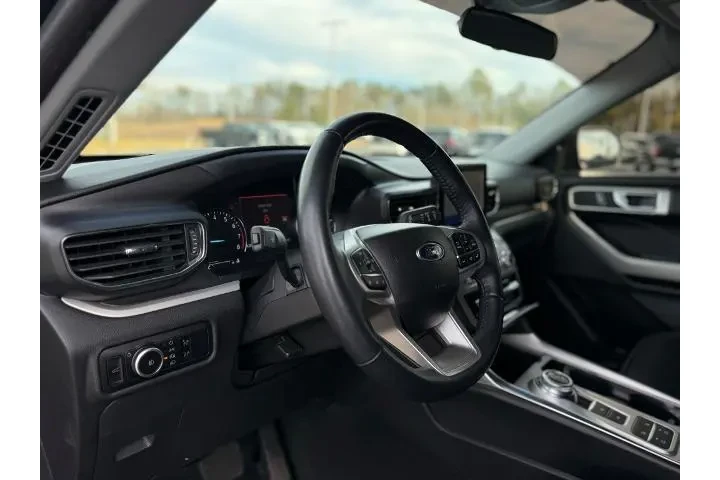 $27466 : Ford Explorer 2023 XLT 4dr S image 10
