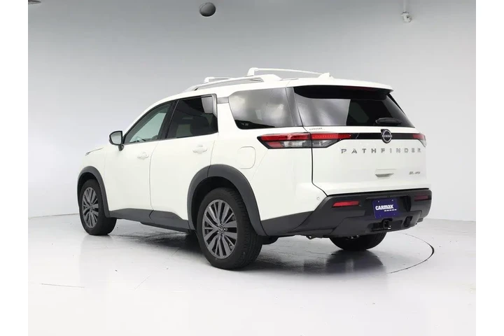 $30998 : Nissan Pathfinder 2023 AWD S image 2