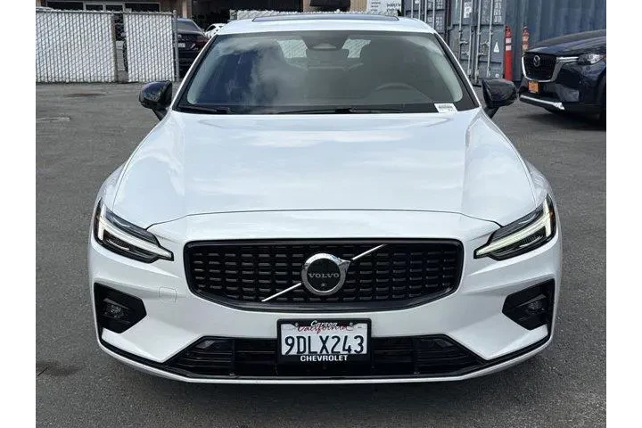 $28000 : Volvo S60 2023 AWD B5 Plus D image 8