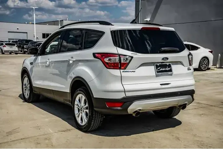 $11711 : Ford Escape 2018 AWD SEL 4dr image 8