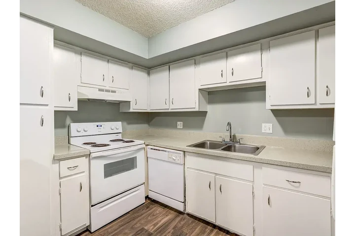 $1300 : House of grace image 4