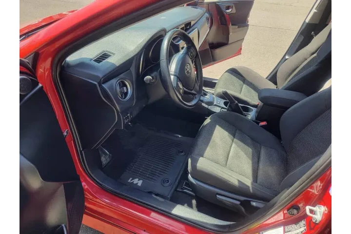 $9900 : 2018 Corolla iM image 9