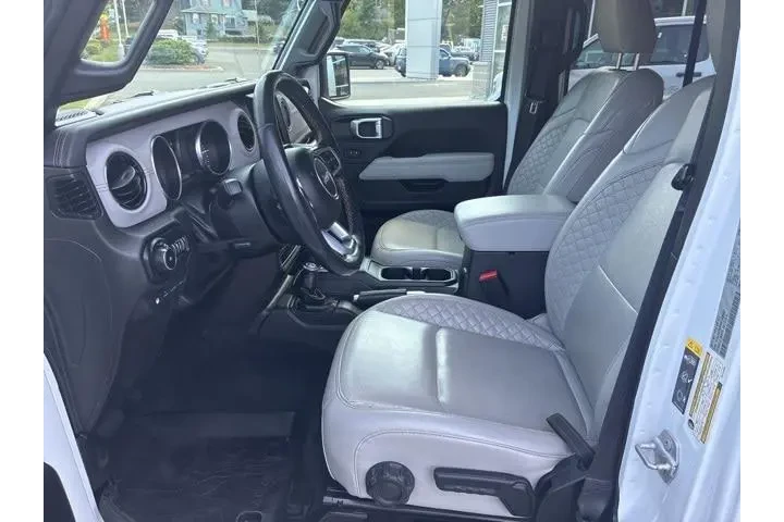 $33390 : Jeep Wrangler Unlimited 2022 image 8