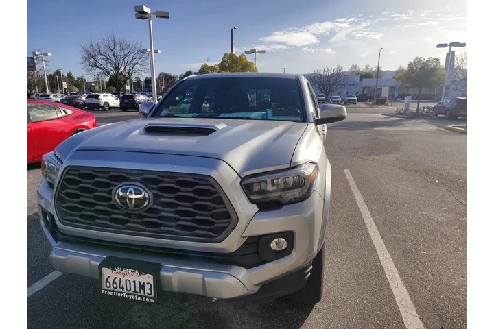 $31540 : Toyota Tacoma 2022 4x2 TRD S image 1