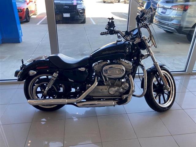 $3750 : 2015 Harley-Davidson XL883L image 1