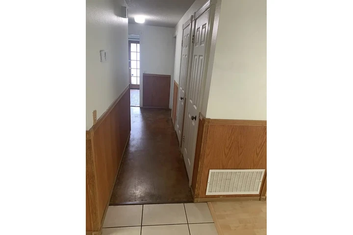 $3450 : Great open concept floor plan image 8