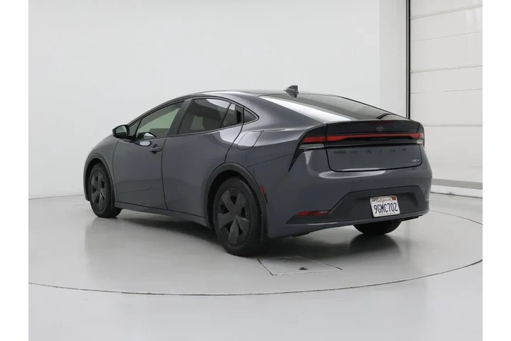 $24998 : Toyota Prius 2023 LE 4dr Hat image 2