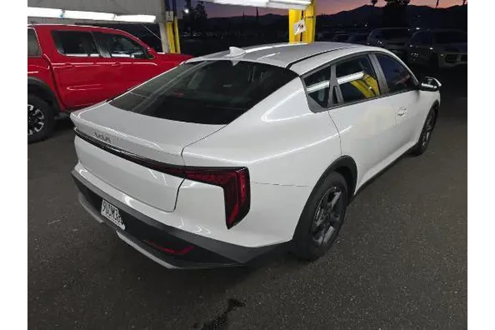 $24650 : Kia K4 2025 LXS 4dr Sedan image 4