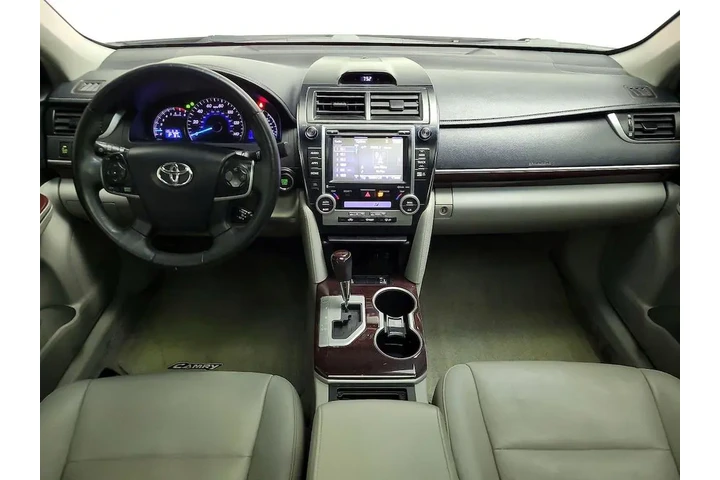 $17998 : Toyota Camry 2014 XLE V6 4dr image 9