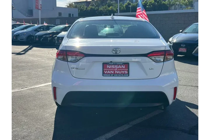$20998 : Toyota Corolla 2024 LE 4dr S image 4