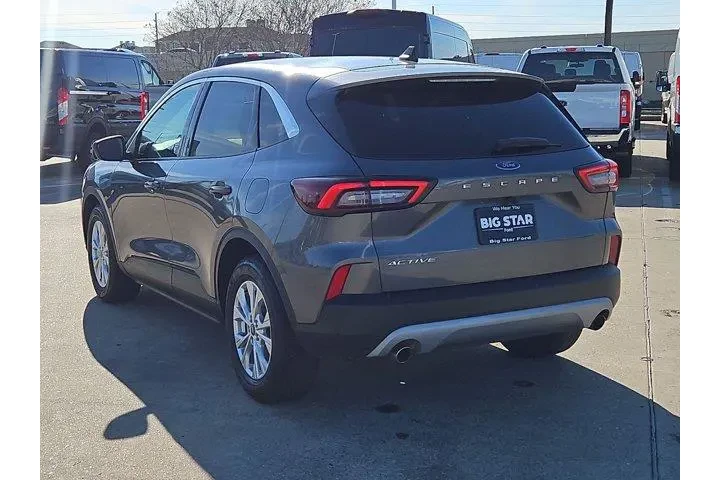 $17499 : Ford Escape 2023 Active 4dr image 5