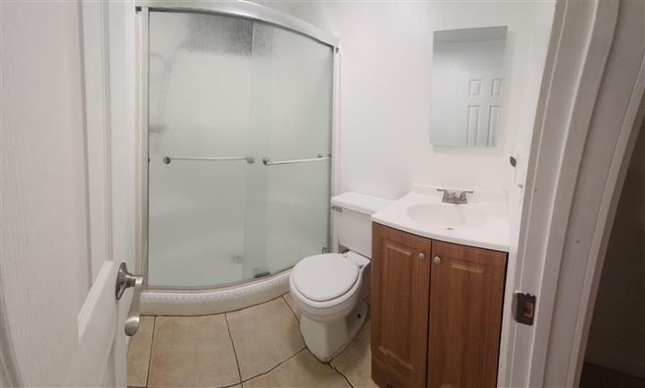 $800 : Habitación privada y baño. image 4