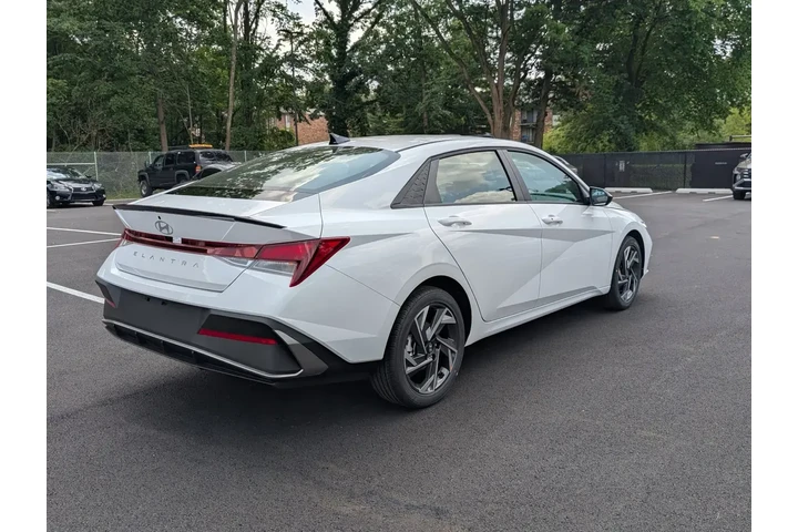 $21288 : Hyundai ELANTRA 2025 SEL Spo image 3