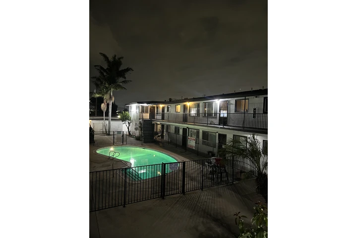 $2050 : apartamentos 1 y 2 rec image 2