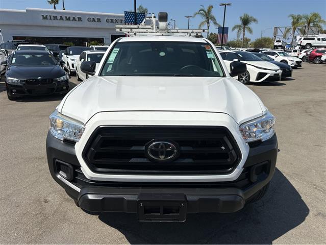 $21997 : 2020 Tacoma 2WD SR image 3