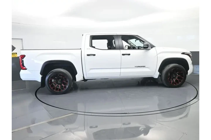 $39999 : Toyota Tundra 2024 4x2 SR5 4 image 7