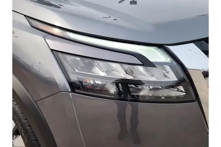 $39724 : Nissan Pathfinder 2025 AWD S image 9