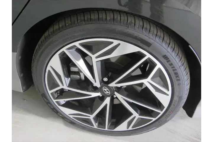 $26940 : Hyundai IONIQ 6 2023 SEL 4dr image 9