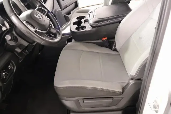 $29997 : Ram 2500 2021 4x4 Big Horn 4 image 10