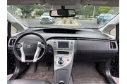 $10000 : 2013 Prius Four thumbnail