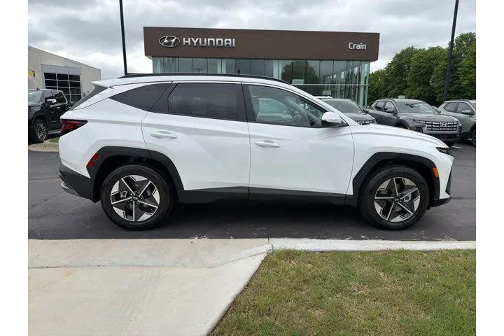 $27523 : Hyundai TUCSON 2025 SEL 4dr image 9