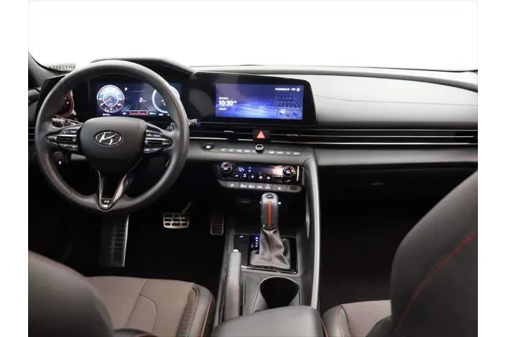 $21055 : Hyundai ELANTRA 2023 N Line image 6
