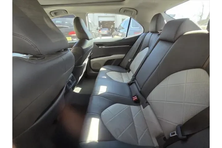 $16588 : Toyota Camry 2018 L 4dr Seda image 7