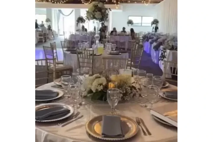 KARIZMA EVENTS- SALÓN CATALINA image 7