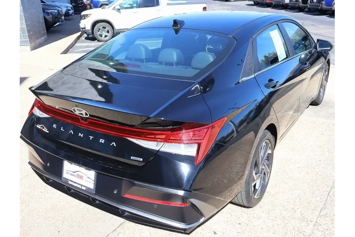 $23289 : Hyundai ELANTRA Hybrid 2024 image 6