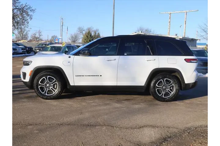 $30477 : Jeep Grand Cherokee 2022 4x4 image 5