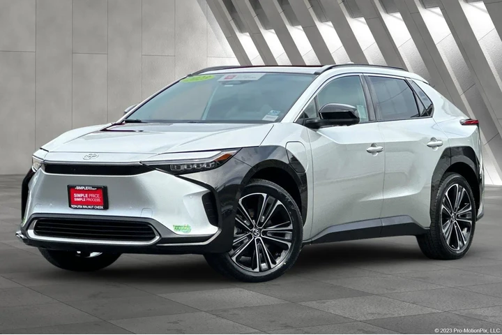 $23900 : Toyota bZ4X 2023 Limited 4dr image 1