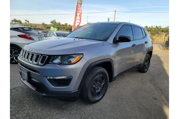 $11949 : 2018 Compass Sport image 4