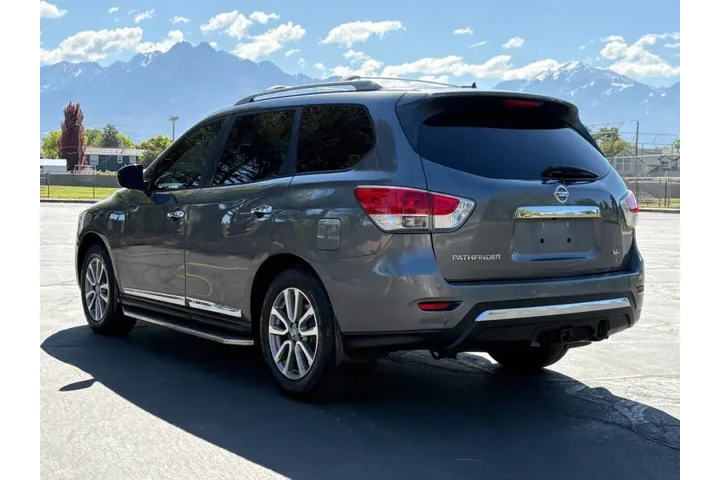 $9900 : 2015 Pathfinder SL image 4