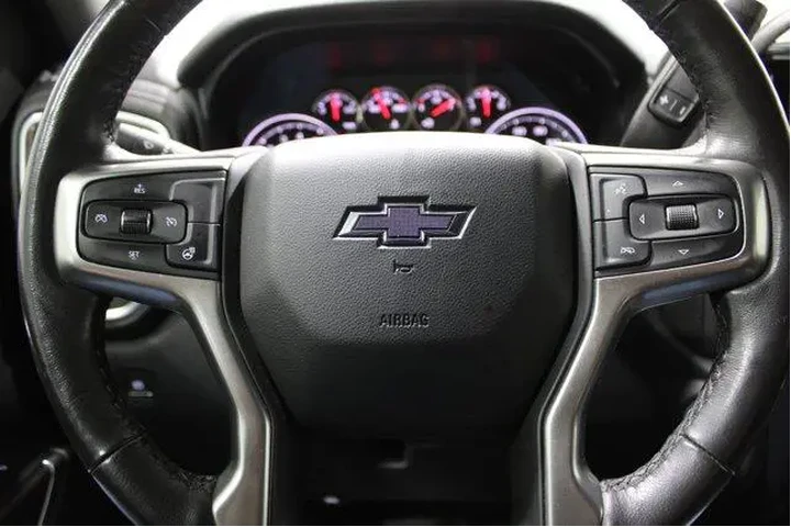 $32982 : Chevrolet Silverado 1500 202 image 10