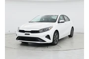 $18998 : Kia Forte 2023 LXS 4dr Sedan thumbnail
