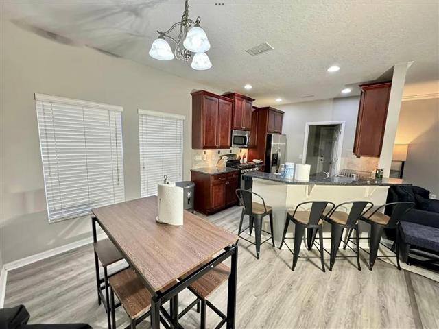 $1300 : Downtown Orlando 3 & 2 image 5