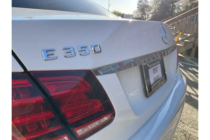 $10985 : Mercedes-Benz E-Class 2014 E image 9